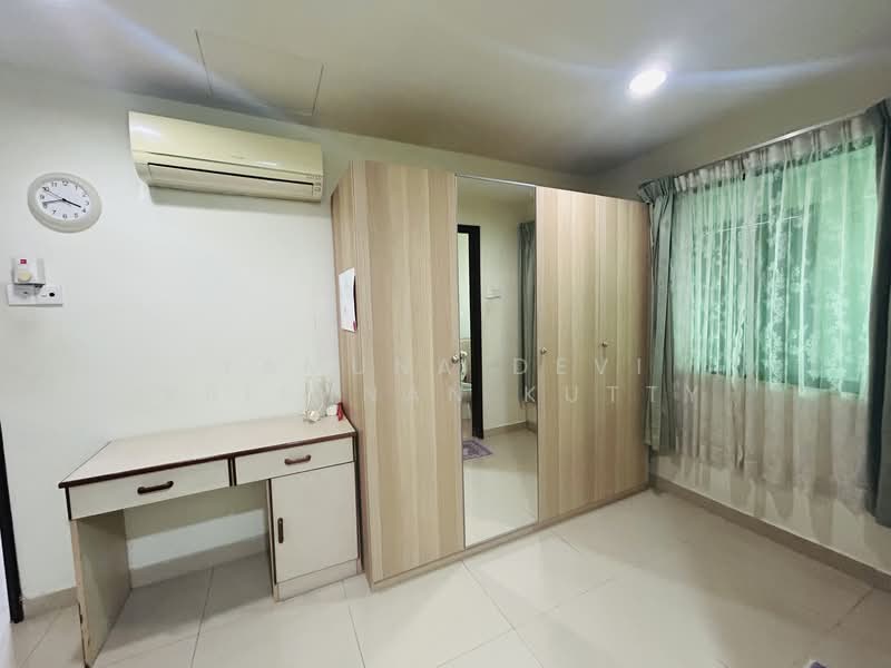 2-storey Terraced House for Sale in SS18 (Subang Jaya) - Yamuna Devi Krishnan Kutty - Downstairs Bedroom (1)  - PropertyGuru.com.my