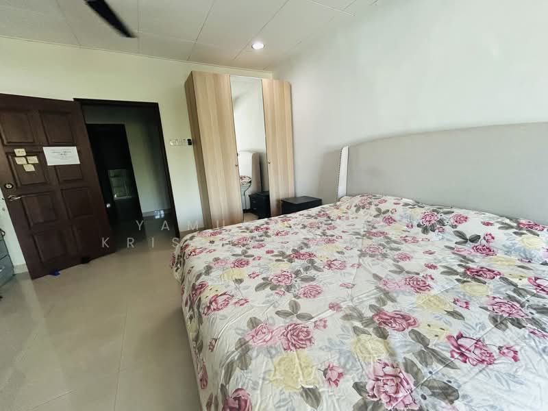 2-storey Terraced House for Sale in SS18 (Subang Jaya) - Yamuna Devi Krishnan Kutty - Master Bedroom - PropertyGuru.com.my