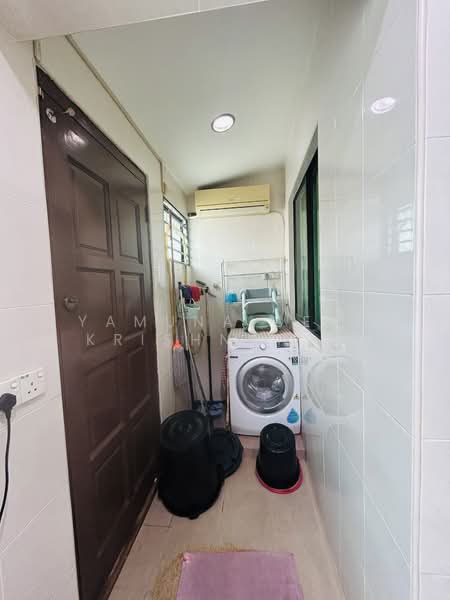 2-storey Terraced House for Sale in SS18 (Subang Jaya) - Yamuna Devi Krishnan Kutty - Laundry area / Wet kitchen  - PropertyGuru.com.my