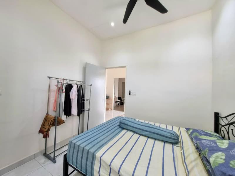 2-storey Terraced House for Sale in Bandar Puncak Alam (Puncak Alam) - Shiqin Saidin - Bedroom - PropertyGuru.com.my