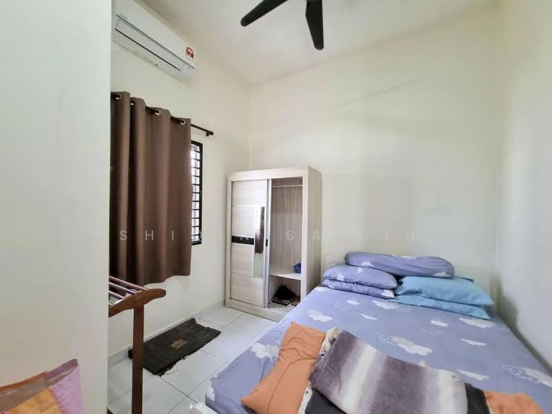2-storey Terraced House for Sale in Bandar Puncak Alam (Puncak Alam) - Shiqin Saidin - Bedroom - PropertyGuru.com.my