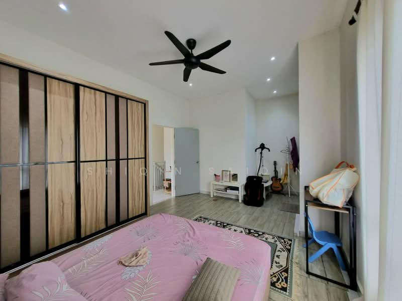 2-storey Terraced House for Sale in Bandar Puncak Alam (Puncak Alam) - Shiqin Saidin - Bedroom - PropertyGuru.com.my