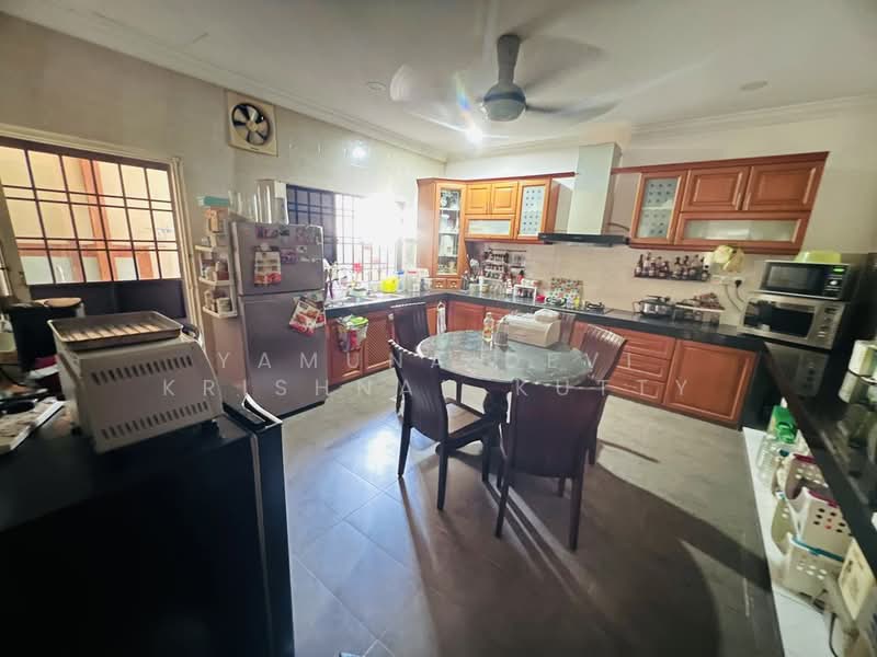 2-storey Terraced House for Sale in SS18 (Subang Jaya) - Yamuna Devi Krishnan Kutty - Kitchen - PropertyGuru.com.my