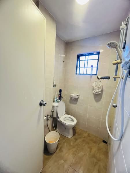 2-storey Terraced House for Sale in SS18 (Subang Jaya) - Yamuna Devi Krishnan Kutty - Bathroom - PropertyGuru.com.my