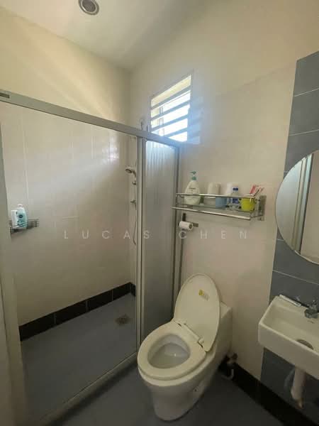 Rumah Berkembar untuk Dijual di Pulai Mutiara (Simpang Pulai) - Lucas Chen - Bathroom - PropertyGuru.com.my