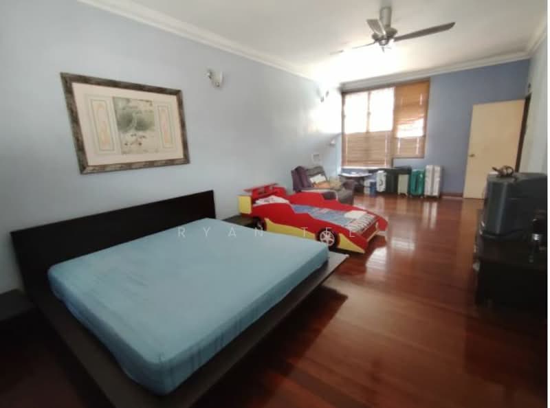 Rumah Berkembar untuk Dijual di Bandar Sri Damansara (Selangor) - Ryan Tee - Bedroom - PropertyGuru.com.my