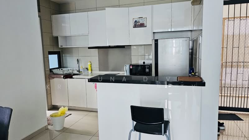 Servis Apartment untuk Disewa di PJ Midtown - Yamuna Devi Krishnan Kutty - Kitchen - PropertyGuru.com.my