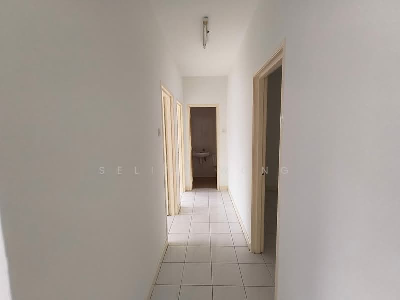Kondominium untuk Dijual di D'aman Crimson - Selina Wong - Corridor - PropertyGuru.com.my