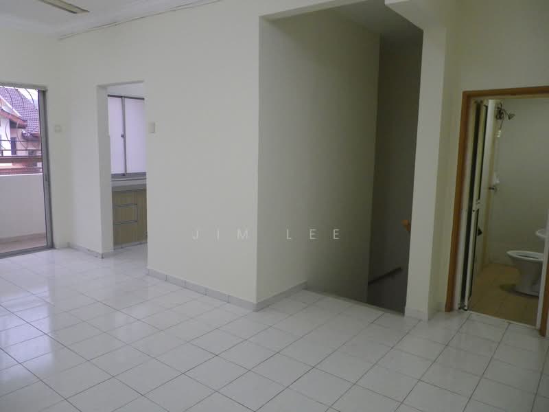 Townhouse for Sale in Batu Caves (Selangor) - Jim Lee - Staircase - PropertyGuru.com.my