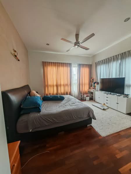 Kondominium untuk Dijual di Surian Condominium - Alice Tong - Bedroom - PropertyGuru.com.my