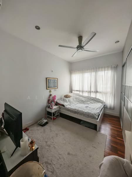 Kondominium untuk Dijual di Surian Condominium - Alice Tong - Bedroom - PropertyGuru.com.my