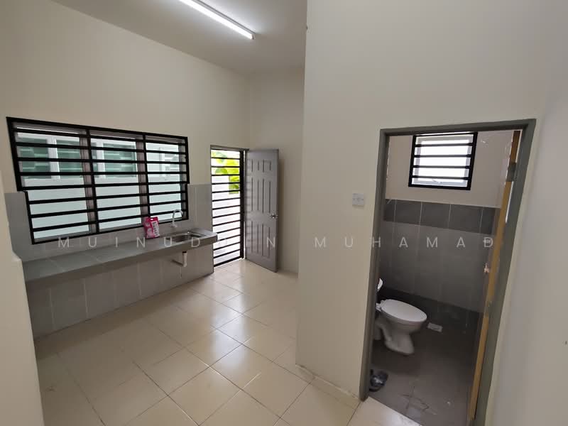 Cluster House for Sale in Sitiawan (Perak) - Muinuddin Muhamad - Kitchen - PropertyGuru.com.my
