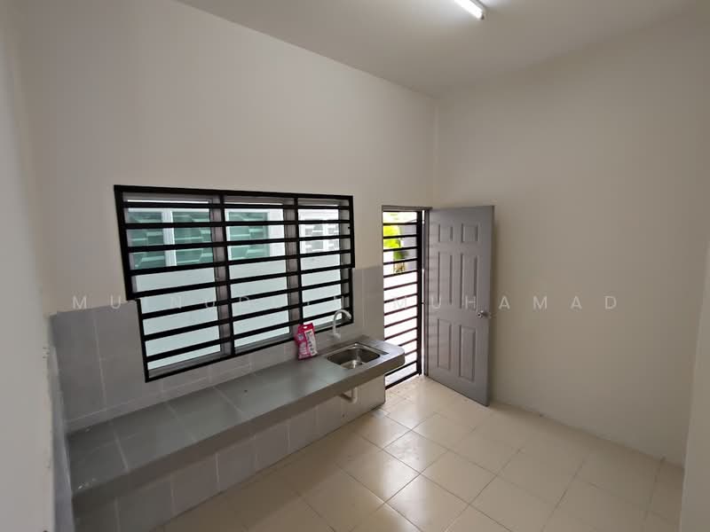 Cluster House for Sale in Sitiawan (Perak) - Muinuddin Muhamad - Kitchen - PropertyGuru.com.my