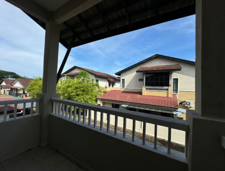 Semi-Detached House for Sale in Kuantan (Pahang) - Jyn Yap - Balcony - PropertyGuru.com.my