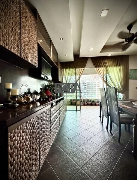 Kondominium untuk Dijual di The Cove Condominium - Cheryl Chng - Dining Room - PropertyGuru.com.my