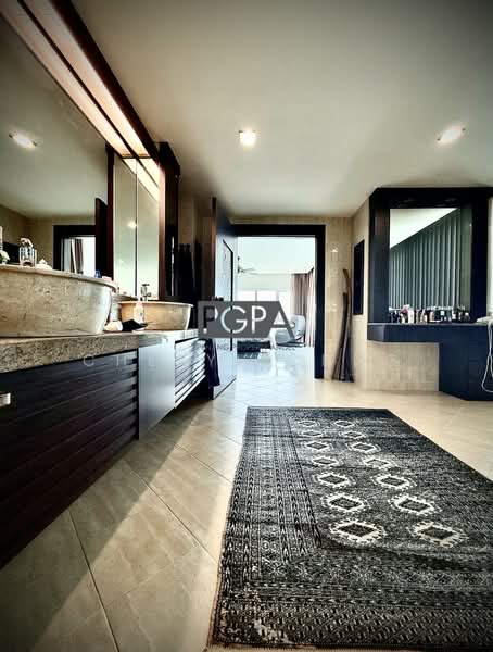 Kondominium untuk Dijual di The Cove Condominium - Cheryl Chng - Bathroom - PropertyGuru.com.my