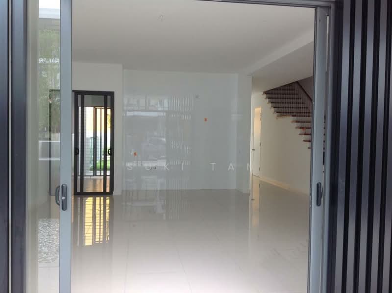 3-storey Terraced House for Sale in Taman Tasik Damai (Sungai Besi) - Suki Tan - Interior - PropertyGuru.com.my
