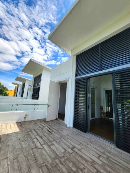 3-storey Terraced House for Sale in Taman Tasik Damai (Sungai Besi) - Suki Tan - Exterior - PropertyGuru.com.my