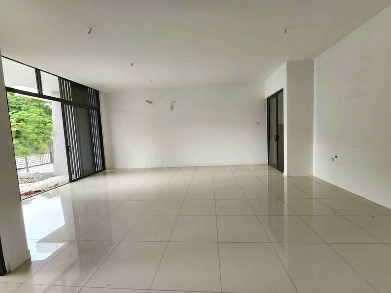 3-storey Terraced House for Sale in Taman Tasik Damai (Sungai Besi) - Suki Tan - PropertyGuru.com.my