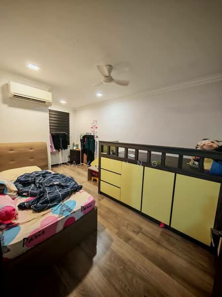 Rumah Teres 2 Tingkat untuk Dijual di Taman Mount Austin (Tebrau) - Ray Tung - Bedroom - PropertyGuru.com.my