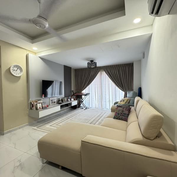 Townhouse for Sale in Saujana Melawati (Melawati) - Azli Ibrahim - Living Room - PropertyGuru.com.my