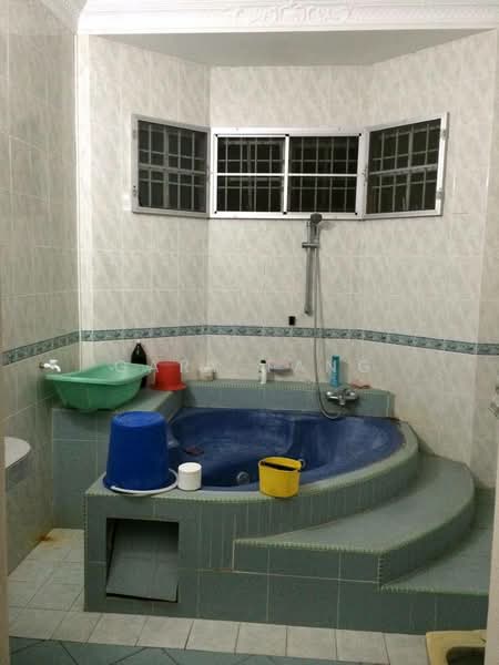 Bungalow for Sale in Tambun (Perak) - Gary Tang - Bathroom - PropertyGuru.com.my