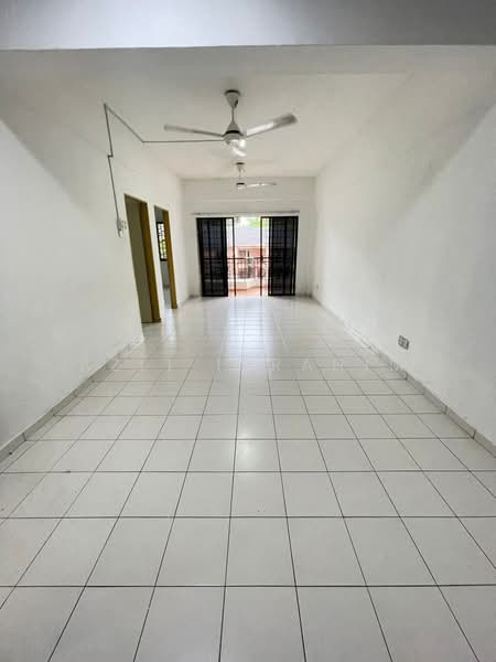 Pangsapuri untuk Dijual di Villa Harmonis - Azli Ibrahim - Living Room - PropertyGuru.com.my