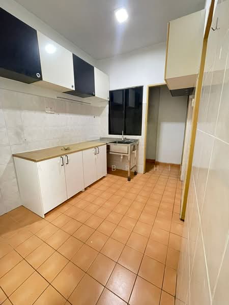 Pangsapuri untuk Dijual di Villa Harmonis - Azli Ibrahim - Kitchen - PropertyGuru.com.my