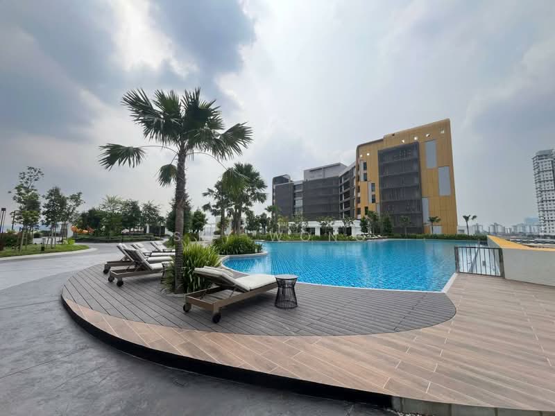 Service Residence for Rent at 2Rio Residence @ Bandar Puteri Puchong - Sky Wong - Pool - PropertyGuru.com.my