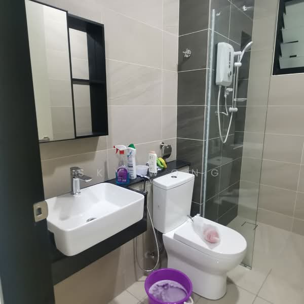 Service Residence for Rent at 2Rio Residence @ Bandar Puteri Puchong - Sky Wong - Bathroom - PropertyGuru.com.my