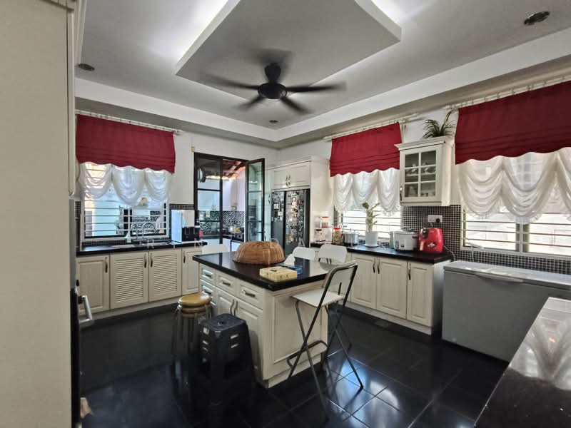 2-storey Terraced House for Sale in Alam Impian (Shah Alam) - Rina Dasuki - Kitchen - PropertyGuru.com.my