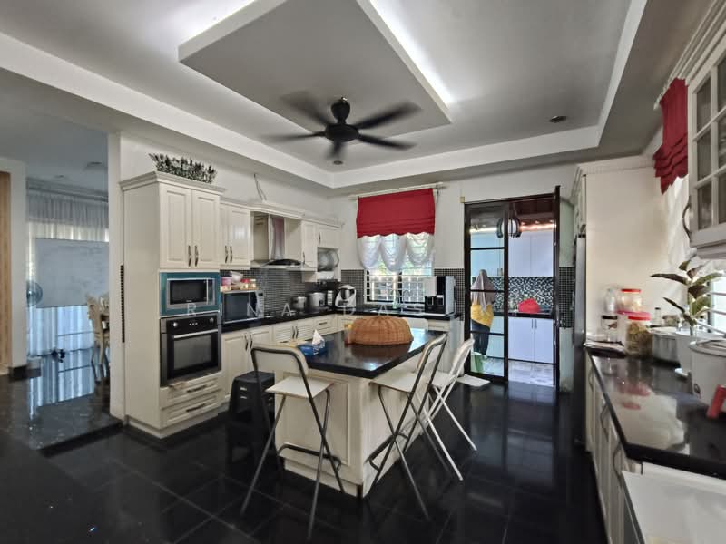 2-storey Terraced House for Sale in Alam Impian (Shah Alam) - Rina Dasuki - Kitchen - PropertyGuru.com.my