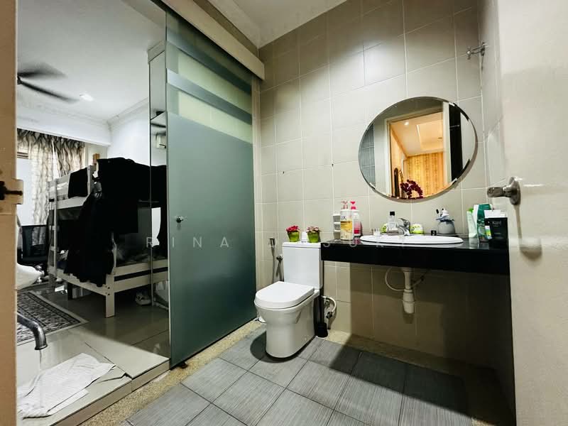 2-storey Terraced House for Sale in Alam Impian (Shah Alam) - Rina Dasuki - Bathroom - PropertyGuru.com.my