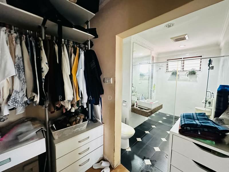 2-storey Terraced House for Sale in Alam Impian (Shah Alam) - Rina Dasuki - Bathroom - PropertyGuru.com.my