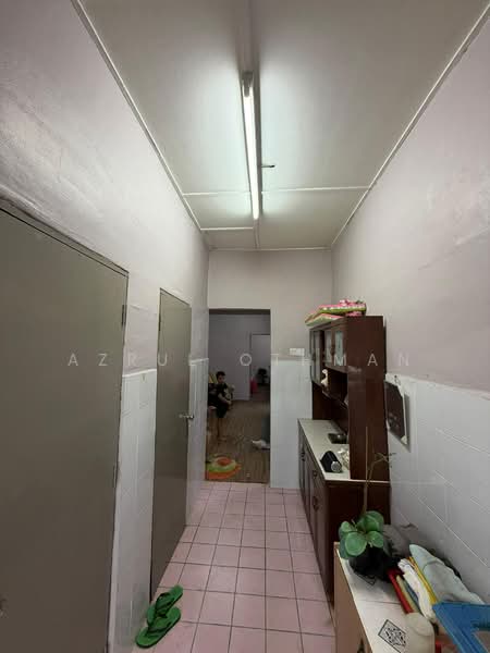 1-storey Terraced House for Sale in Taman Pinggiran Senawang (Sungai Gadut) - Azrul Othman - Corridor - PropertyGuru.com.my