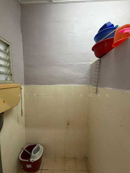 1-storey Terraced House for Sale in Taman Pinggiran Senawang (Sungai Gadut) - Azrul Othman - Bathroom - PropertyGuru.com.my