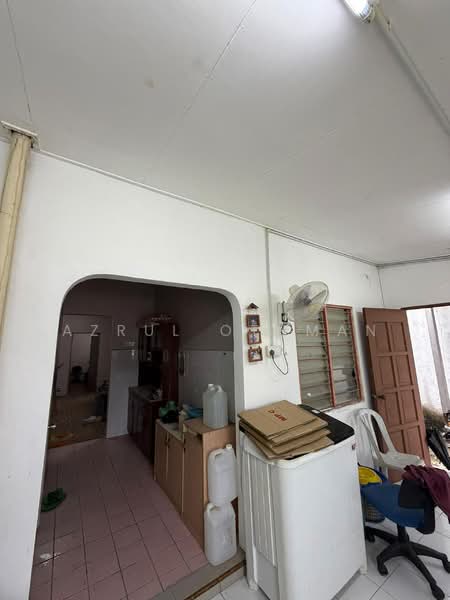1-storey Terraced House for Sale in Taman Pinggiran Senawang (Sungai Gadut) - Azrul Othman - Kitchen - PropertyGuru.com.my