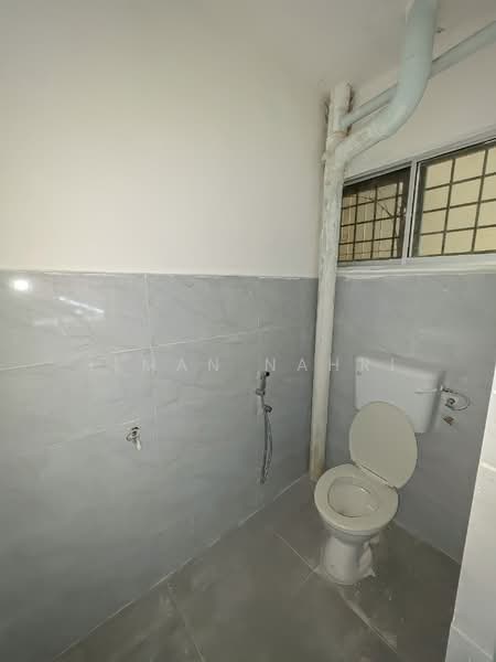 Flat for Sale at Taman Damai Indah - Ilman Nahri - Bathroom - PropertyGuru.com.my