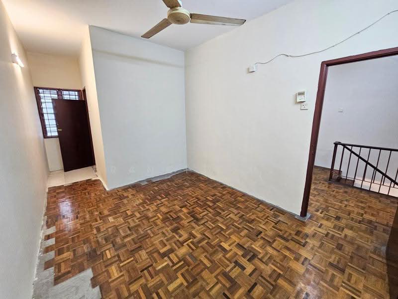 Rumah Teres 3-Tingkat untuk Dijual di Batu 9 (Cheras) - Francis Thee - PropertyGuru.com.my