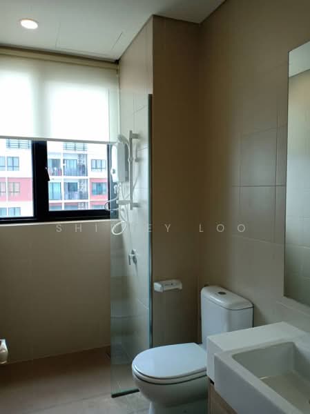 Servis Apartment untuk Disewa di i-Suite @ i-City - Shirley Loo - Bathroom - PropertyGuru.com.my