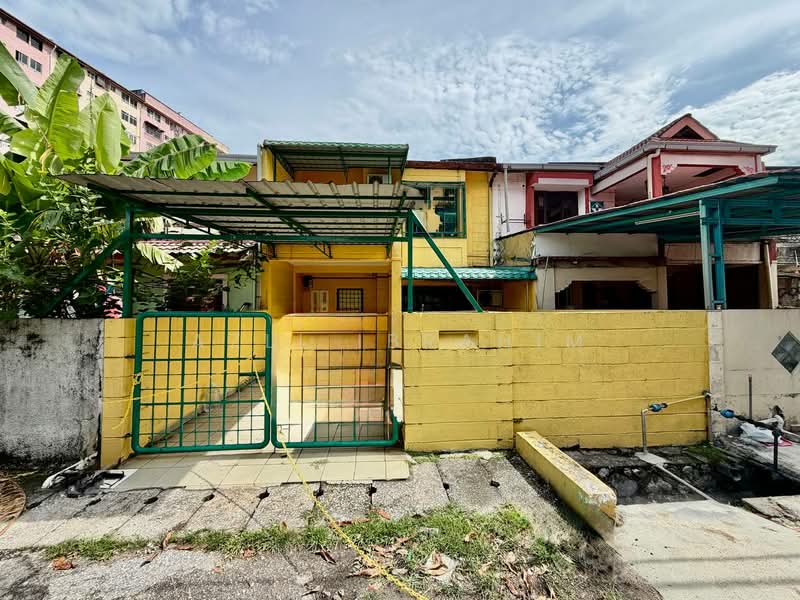2-storey Terraced House for Sale in Taman Desaria (Petaling Jaya) - Azli Ibrahim - Exterior - PropertyGuru.com.my