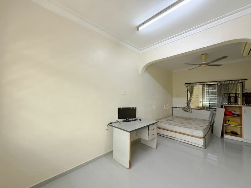 1.5-storey Terraced House for Sale in Taman Bukit Jaya (Ulu Tiram) - Japheth Koh - PropertyGuru.com.my