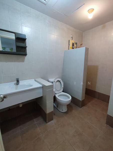 Kondominium untuk Disewa di Casa Tropicana - Mun Wai Yan - Bathroom - PropertyGuru.com.my