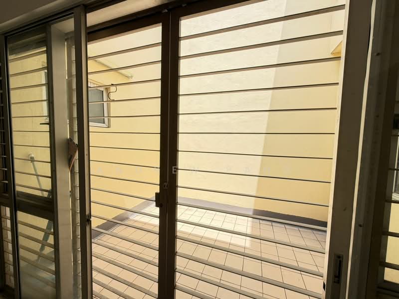 Rumah Bandar untuk Dijual di Kampung Sungai Kayu Ara (Petaling Jaya) - Andrew Pang - Balcony - PropertyGuru.com.my
