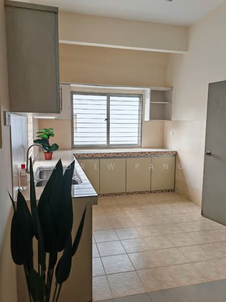 Rumah Bandar untuk Dijual di Kampung Sungai Kayu Ara (Petaling Jaya) - Andrew Pang - Kitchen - PropertyGuru.com.my