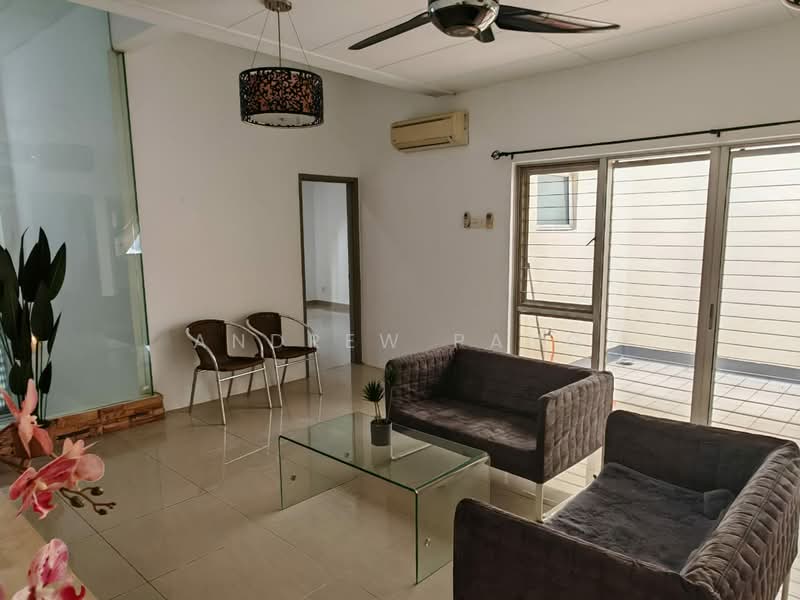 Rumah Bandar untuk Dijual di Kampung Sungai Kayu Ara (Petaling Jaya) - Andrew Pang - Living Room - PropertyGuru.com.my