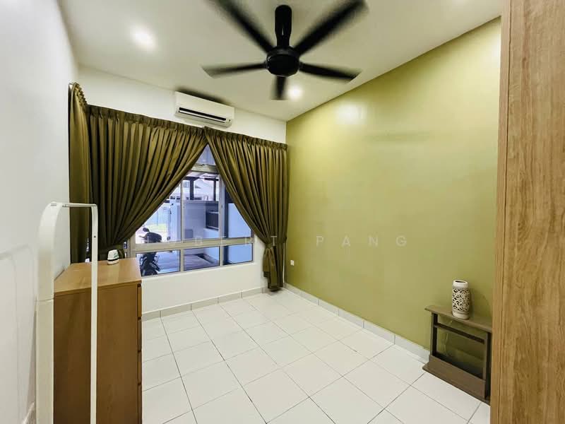 1-storey Terraced House for Sale in Taman Sri Penawar (Pengerang) - Hubert Pang - Bedroom - PropertyGuru.com.my