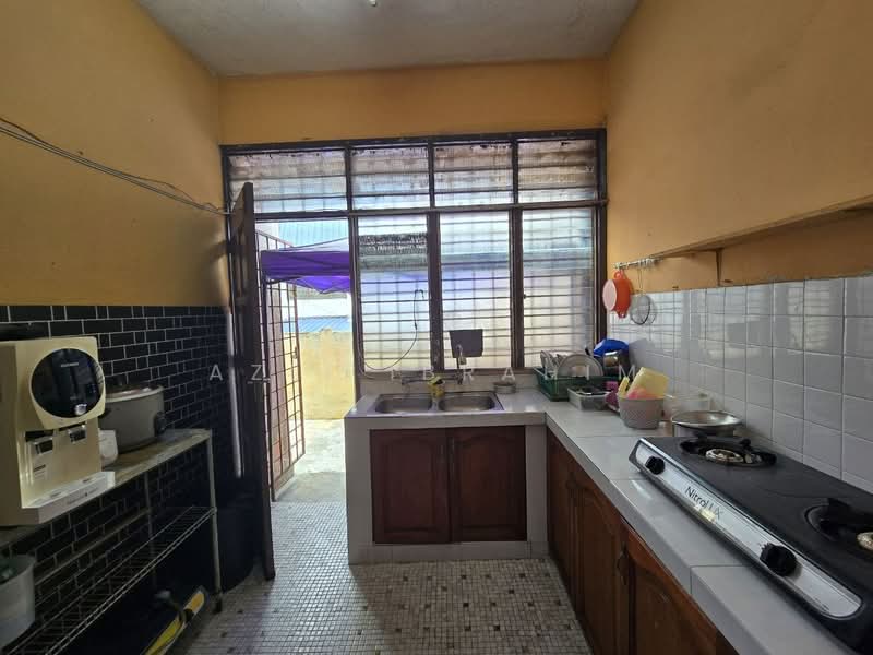 Rumah Teres 2 Tingkat untuk Dijual di Taman Orkid Desa (Cheras) - Azli Ibrahim - Kitchen - PropertyGuru.com.my