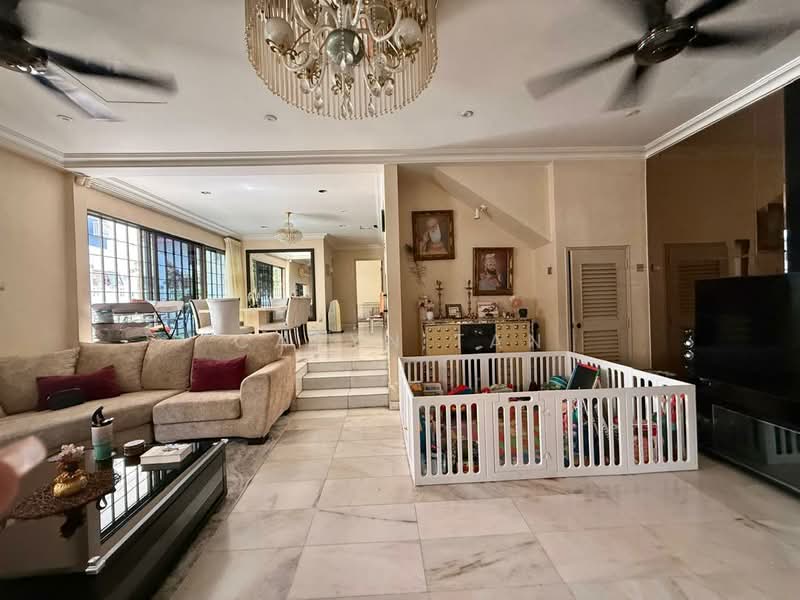 Rumah Berkembar untuk Dijual di Jalan Ipoh (Kuala Lumpur) - Caryn Tan - Living Room - PropertyGuru.com.my