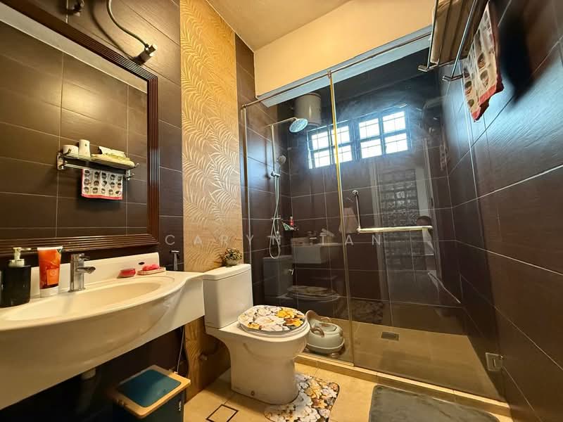 Rumah Berkembar untuk Dijual di Jalan Ipoh (Kuala Lumpur) - Caryn Tan - Bathroom - PropertyGuru.com.my